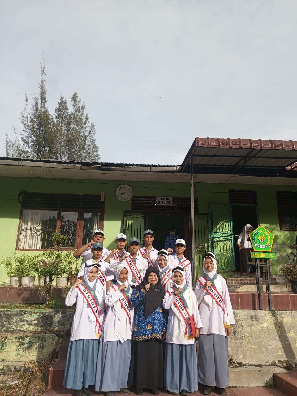 Upacara memperingati hari lahir Pancasila