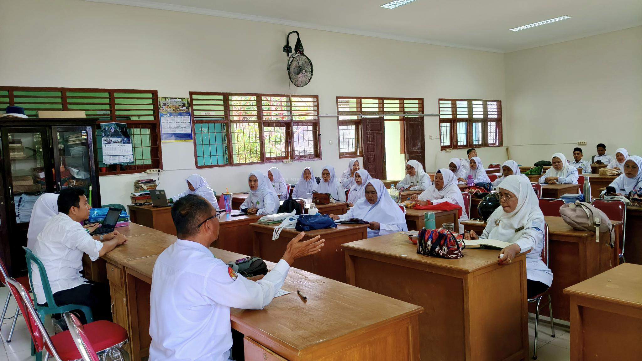 MAN Sibolga Gelar Rapat Musyawarah Kelulusan Siswa Kelas XII TP 2024/2025