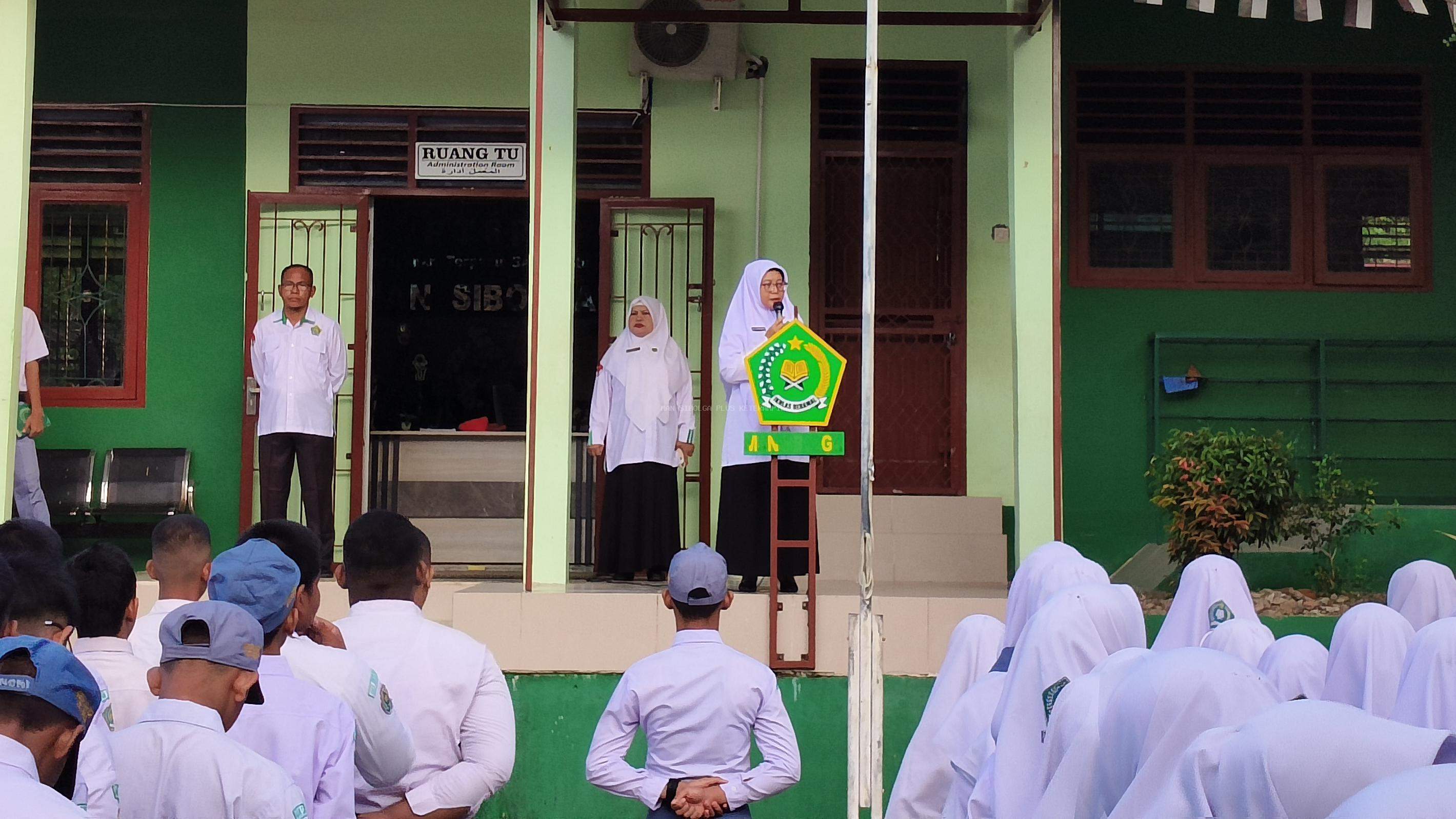 Kepala MAN Sibolga Buka Sumatra Akhir Berbasis Digital