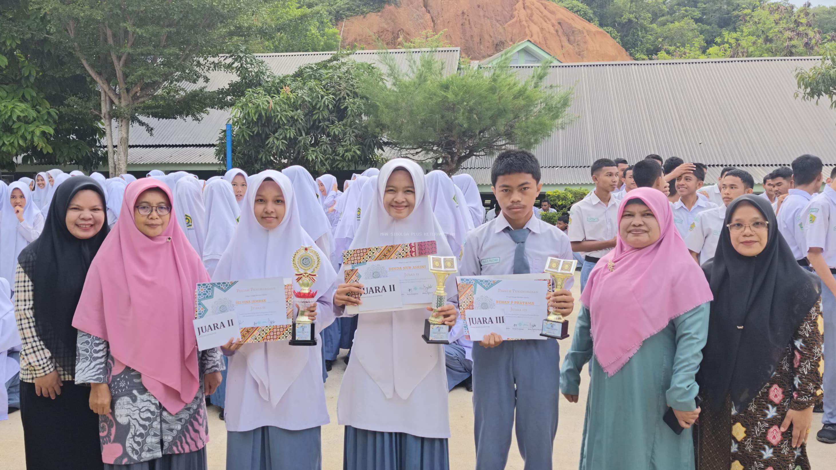 Kepala MAN Sibolga Beri Apresiasi Siswa Berprestasi di Festival Pemuda Remaja BKPRMI