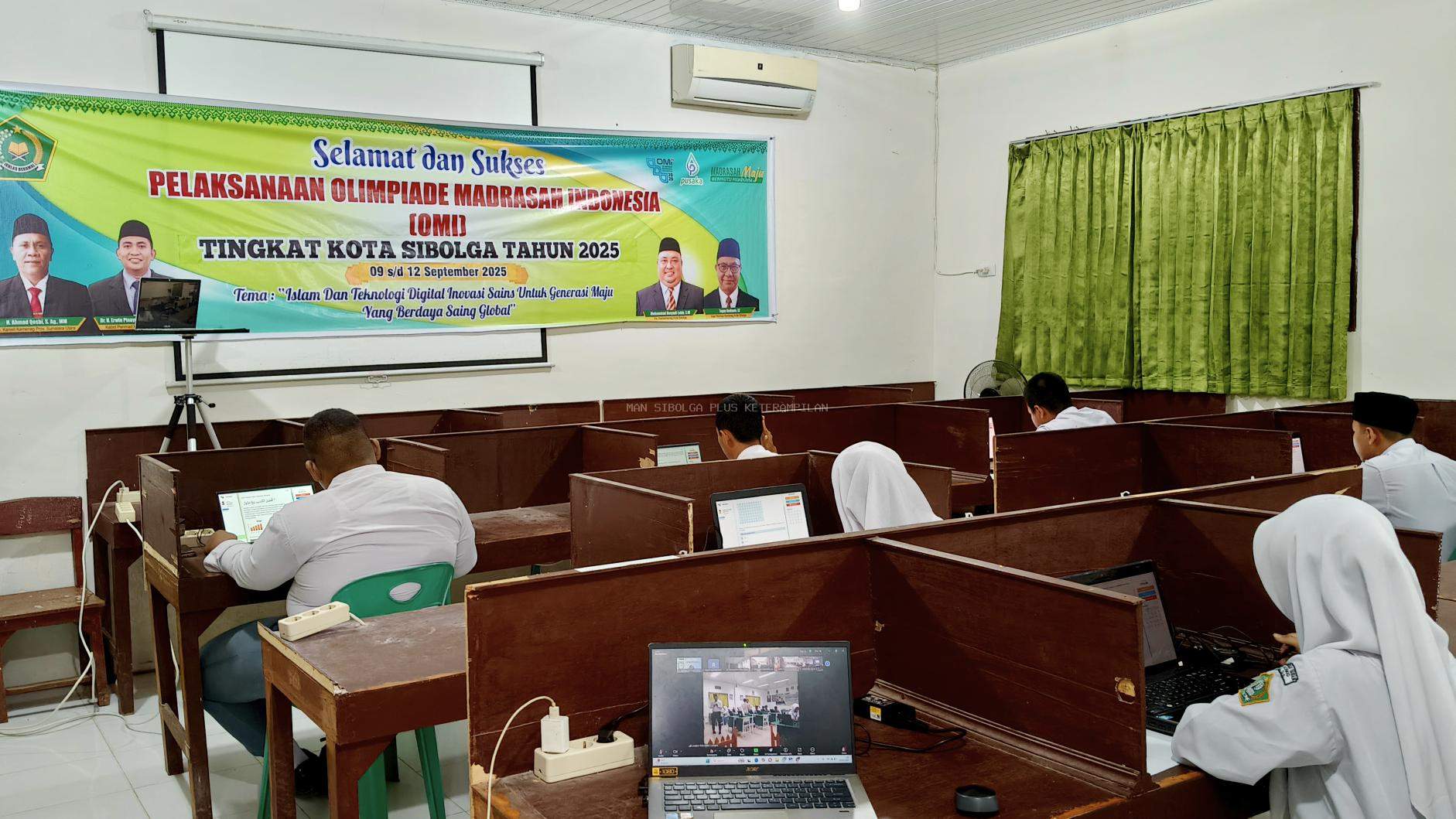 OMI Tingkat Kota Berlangsung di MAN Sibolga, 6 Mapel Dilombakan