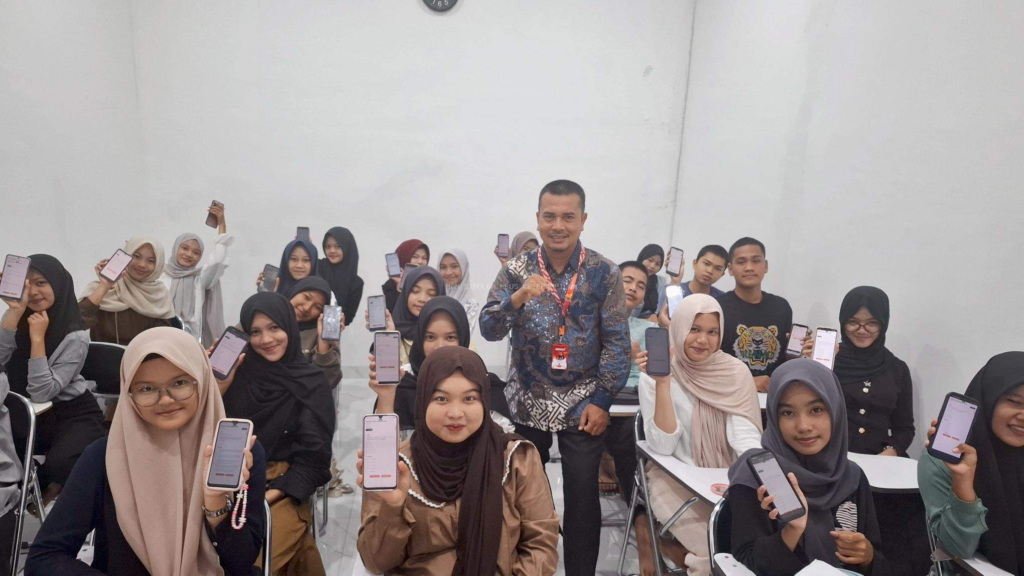 MAN Sibolga Jalin Kerja Sama dengan Adzkia Kedinasan untuk Tryout TKA 2025